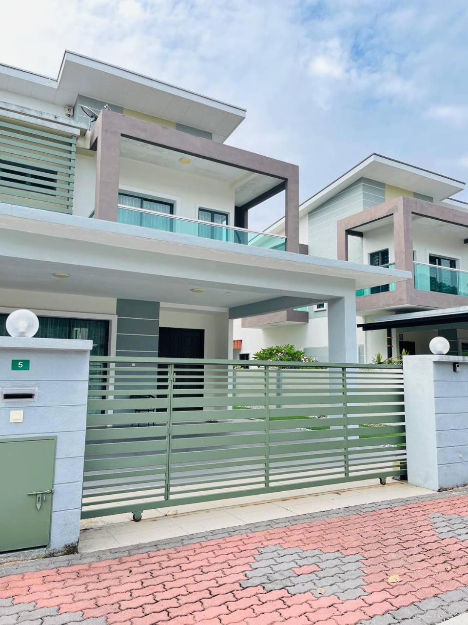 Sofea Mutiara Homestay อิโปห์ ภายนอก รูปภาพ