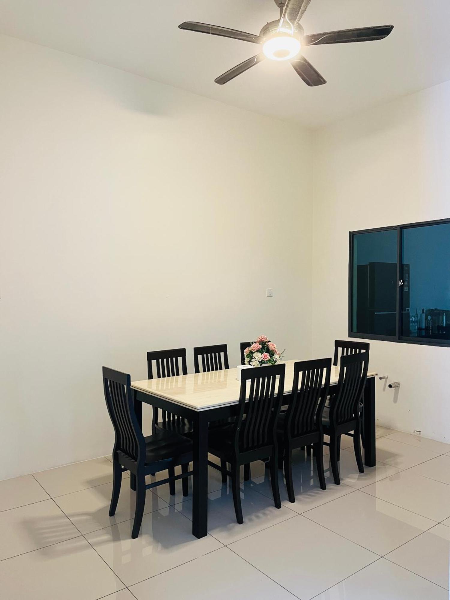 Sofea Mutiara Homestay อิโปห์ ภายนอก รูปภาพ
